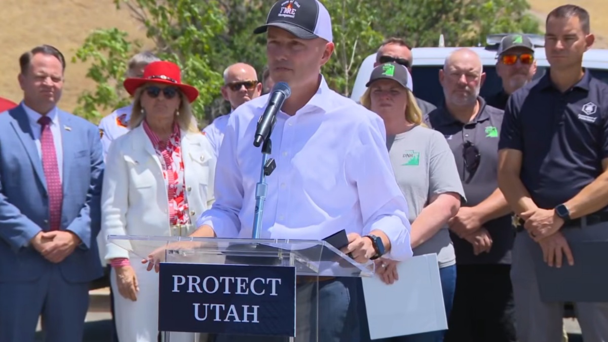 Utah Governor Declares State of Emergency, Restricts Fireworks as Cottonwood Fire Explodes Utah announces firework ban after wildfire danger.